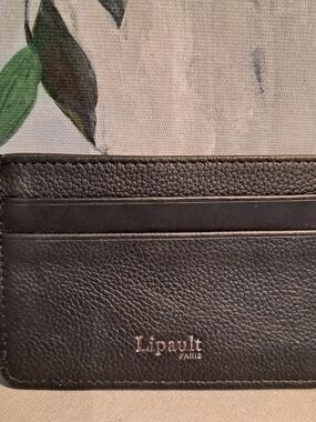 Lipault Paris Black Pebbled Leather Card Holder Wallet Minimalist Compact